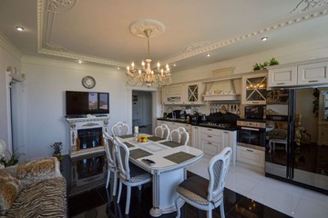 3-к квартира, 124 м², 3/8 эт.