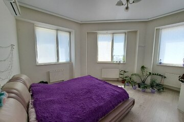 2-к квартира, 75 м², 7/17 эт.