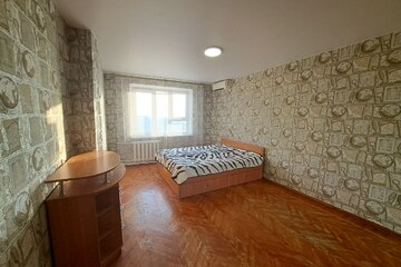 1-к квартира, 42 м², 10/10 эт.