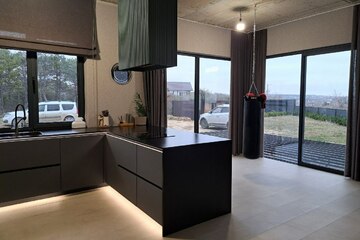 Дом, 220 м², 2 эт.